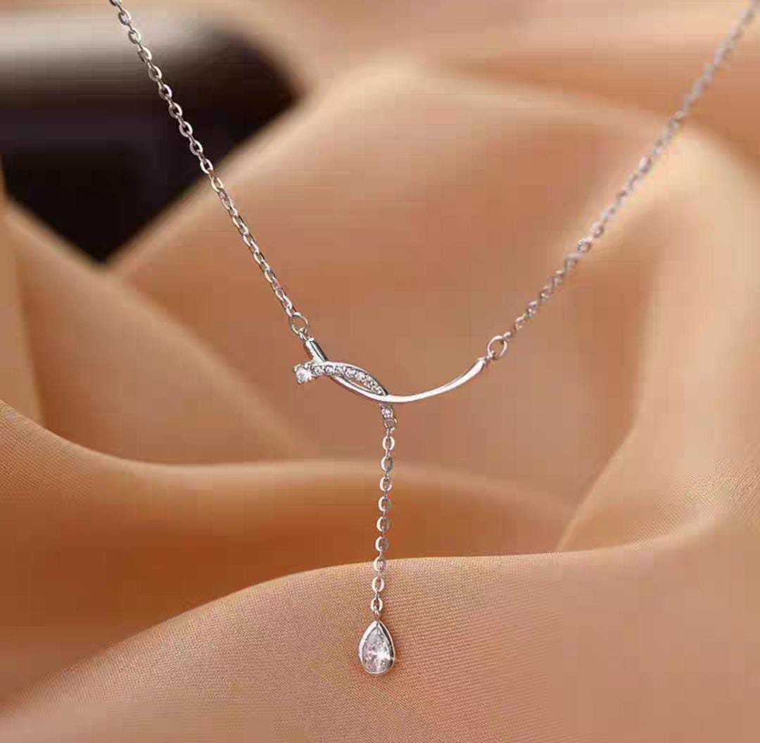 S925 Silver Dainty Curved Necklace with Teardrop Zirconia - Hypoallergenic & Stylish