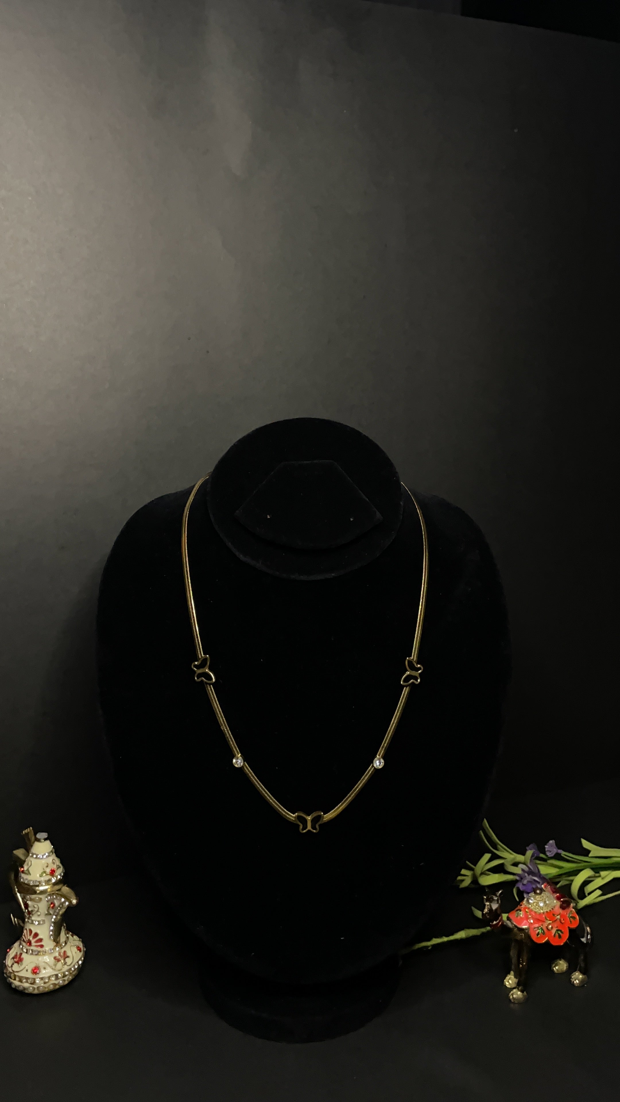 BUTTERFLY NECKLACE